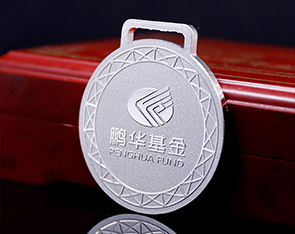 中萃黃金-獎牌定制